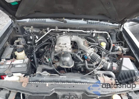 2002 Nissan Frontier Sc-V6 from USA, damaged, VIN 1N6MD29Y82C327058